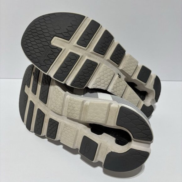 On Women’s Cloudrunner, White/Frost Running Shoes, Size 7 M - Picture 7 of 8